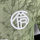 BAYERN DE MUNICH EDICIÓN BEER FEST VERSION PLAYER 23/24 MEN