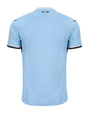 Camiseta Lazio - 2024-25 - Lazio - Fútbol - Serie A - Celeste - Blanco - Azul - Mizuno -  Diseño -  Temporada - Camiseta titular - Club - Estadio - Jugadores - Moda - Estilo - Comprar - Camisetas de fútbol - Venta - Última colección - Moda deportiva -  



