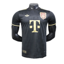 JERSEY BAYERN MUNICH 125TH CUMPLEAÑOS BLACK VERSION PLAYER 25/26 MEN