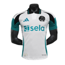 Newcastle-Camiseta-III-24-25-Hombre-Jugador-Blanco-Fútbol-Equipación-Uniforme-Temporada-Clásico-Deportivo-Calidad-Estilo